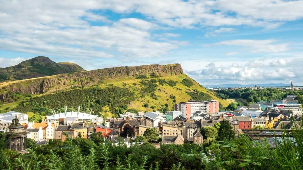 What Belongs on the Ultimate Edinburgh Bucket List?